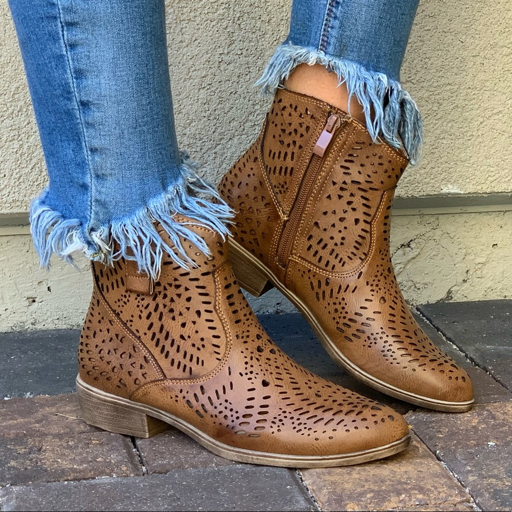 Cognac Perforated Pointy Toe Western Ankle Bootie - Picture 4 of 8